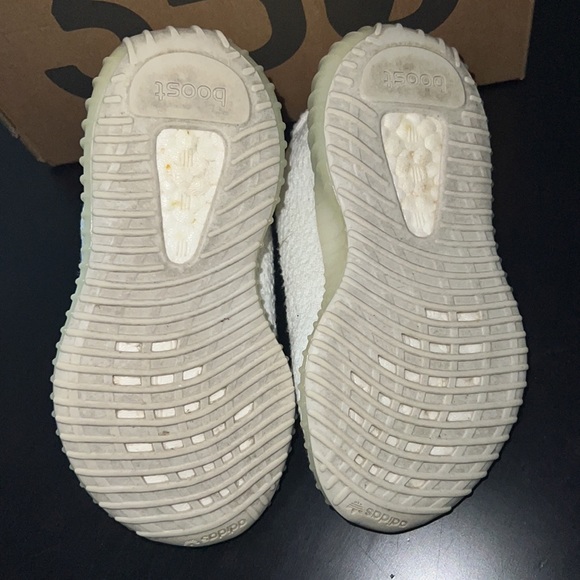 Kids Yeezy Boost 350 v2 Infant - Picture 5 of 5